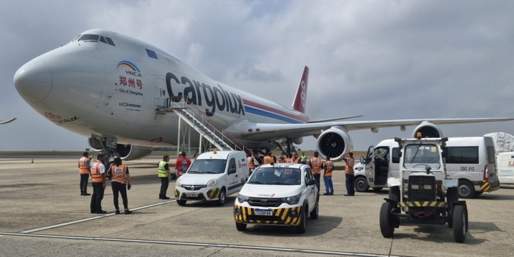 Aeroporto de Viracopos começa a receber os equipamentos da Fórmula 1