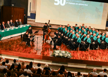 Encontro celebra 50 anos de formatura da oitava turma de medicina da Unicamp