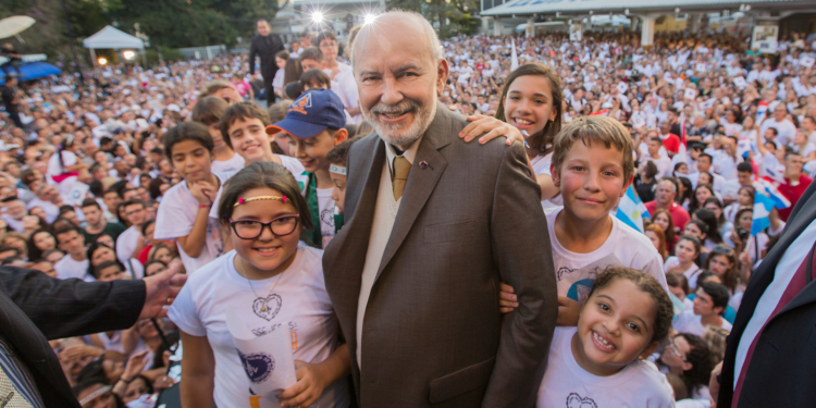 Luto na LBV: Morre o jornalista José de Paiva Neto, aos 84 anos