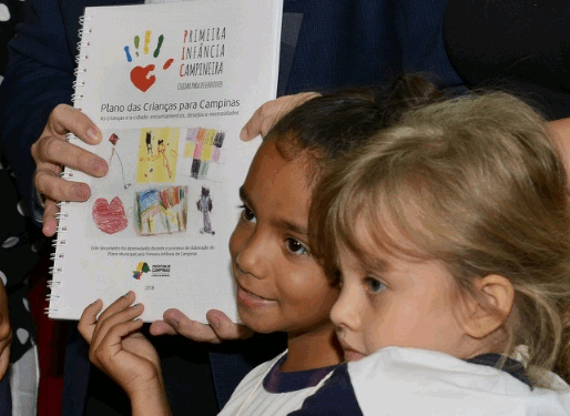 Artigo: Entre mandar e conduzir: o que é, afinal, a autoridade do professor? Thiago Ferrari e Vanessa Crecci