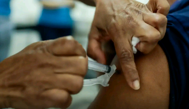 Governo lança campanha para vacinar crianças e jovens até 15 anos