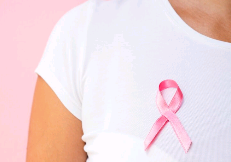 Outubro Rosa e os direitos trabalhistas das mulheres: o que é preciso saber