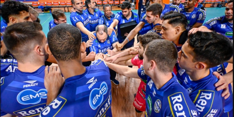 Vôlei Renata larga na frente do São José por vaga na final do Paulista