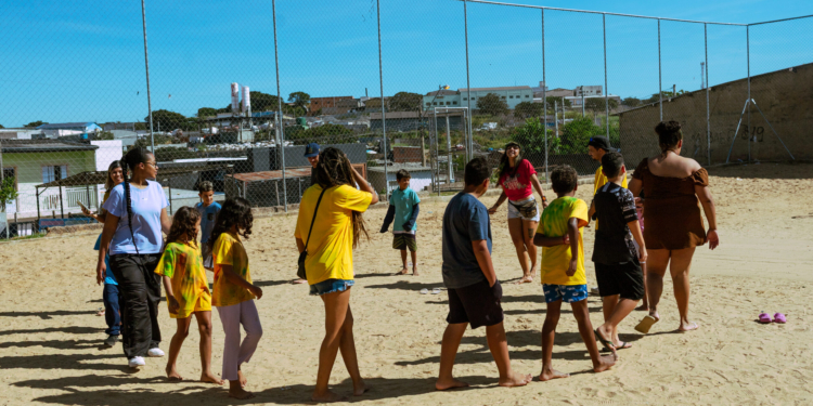 Aldeia Periférica leva arte, saberes indígenas e resistência cultural à Praça Integração