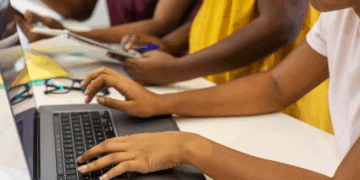 Artigo: Inclusão digital e formação em tecnologia são caminhos para reduzir desigualdades em Campinas – por  Geraldo Barros