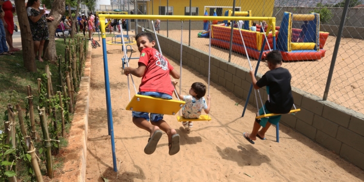 Campinas entrega da sede da Associação do Jardim do Lago Continuação