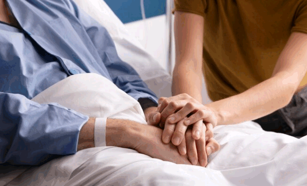 Artigo – Amar até o fim: o que fazer quando a medicina não pode curar – por Maria Fernanda Carvalho