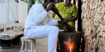 Centro Cultural Omí Aladò abre exposição fotográfica e debate sobre racismo religioso