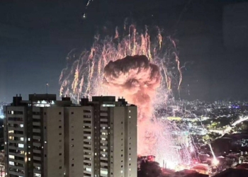 Explosão de galpão com fogos de artifício mata uma pessoa em São Paulo