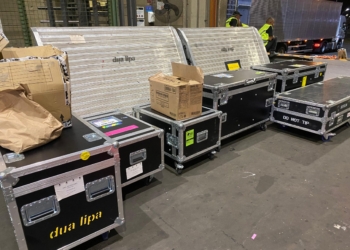 Viracopos recebe equipamentos para o show da cantora Dua Lipa