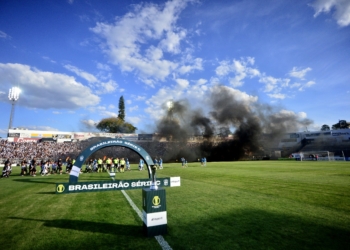 Ponte Preta recebe premiação extra da CBF por participação na Série C