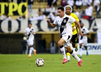 Everton Brito rescinde contrato com a Ponte Preta após decisão judicial