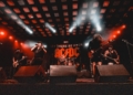 ACDC Cover Brasil mantém viva a energia dos clássicos do rock