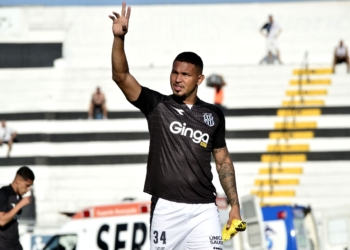 Wanderson obtém rescisão na Justiça e deixa a Ponte Preta