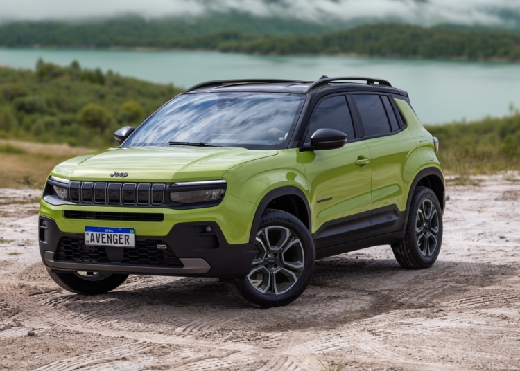 Avenger é destaque da Jeep no Salão do Automóvel de São Paulo