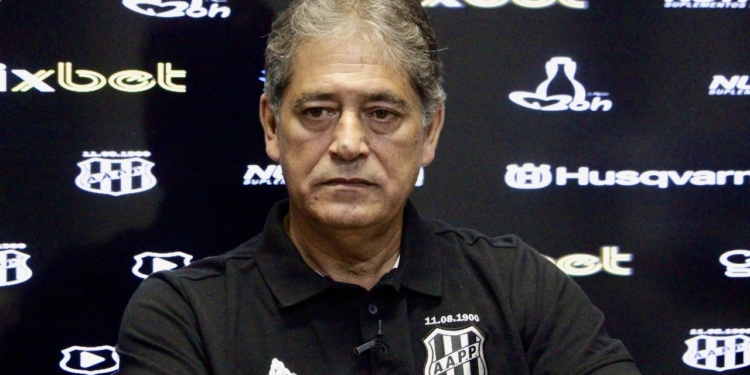 Entre títulos e rebaixamentos, Eberlin encerra primeiro mandato na Ponte Preta