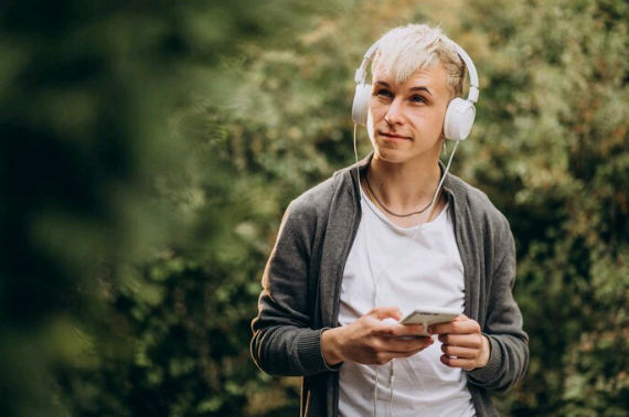 Saúde auditiva: cinco hábitos que podem trazer prejuízos