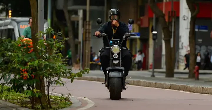 Fiscalização de ciclomotores muda em janeiro; confira as novas regras