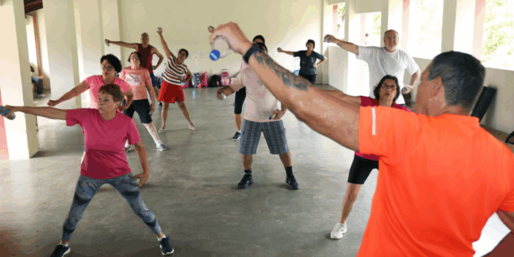 Parque das Águas promove atividades de ginástica e artesanato