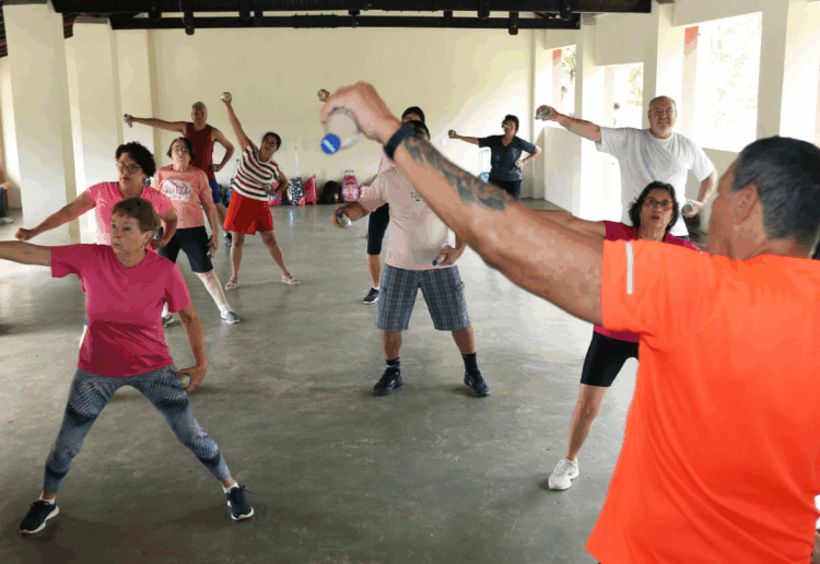 Parque das Águas promove atividades de ginástica e artesanato