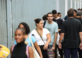 Enem 2025: cerca de 70% dos inscritos fizeram as duas etapas da prova