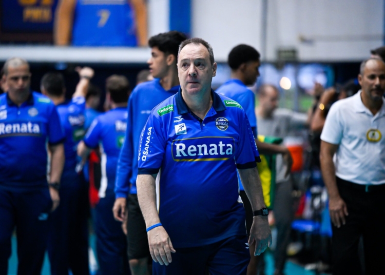 Vôlei Renata encara Joinville neste domingo (16), fora de casa