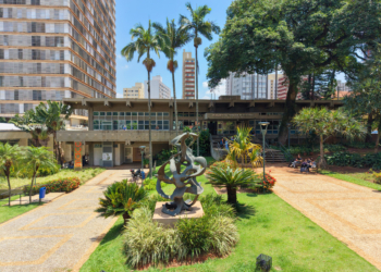 Clubes de leitura transformam Biblioteca Zink em polo de debate literário e troca de ideias