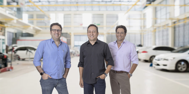 Startup brasileira é lançada em Campinas com serviço pioneiro para carros elétricos