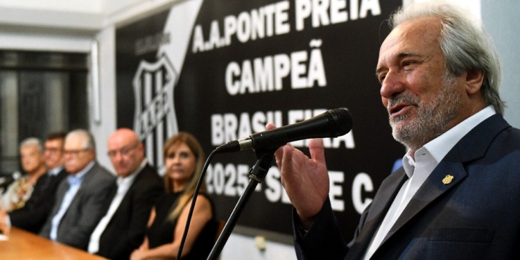 Luiz Torrano assume a Ponte Preta em meio a desafios fora de campo