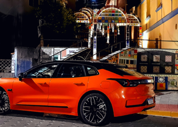 Testamos o Zeekr 001, shooting brake elétrico que impressiona pelo design e que chega para mudar o jogo