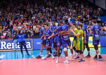 Vôlei Renata vence e encerra 1º turno na liderança da Superliga