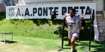 Atrasos salariais provocam saída de volante e lateral recém-contratado da Ponte