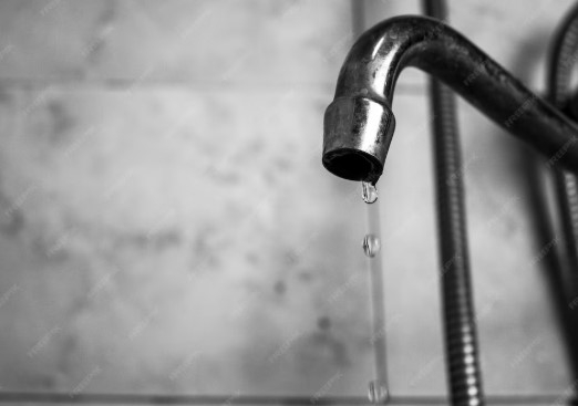 Alta no consumo gera falta de água em Cosmópolis; moradores se revoltam