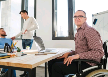 Artigo: Inclusão performática – por André Naves