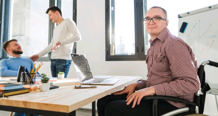 Artigo: Inclusão performática – por André Naves