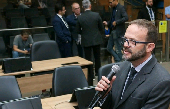 Encontro na Câmara de Campinas debate arborização urbana e papel do Comdema