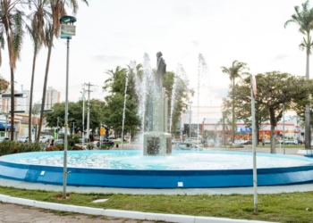 Fonte em frente a Prefeitura de Valinhos volta a funcionar após 40 anos