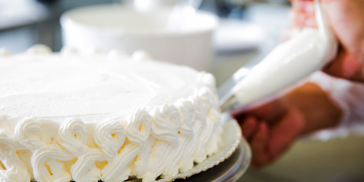 Empreendedores que vendem doces e salgados gastam em média R$ 5,3 mil para começar o negócio