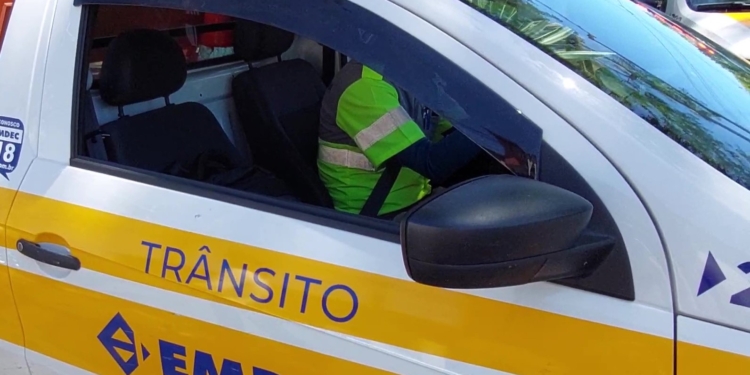 Evento religioso fecha trecho da rua Maria Monteiro entre 19h e 22h desta quinta-feira