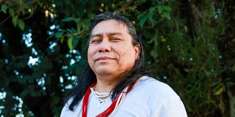 Lançamento do roteiro de animação ‘Karaíba’ será tema de encontro online com Daniel Munduruku