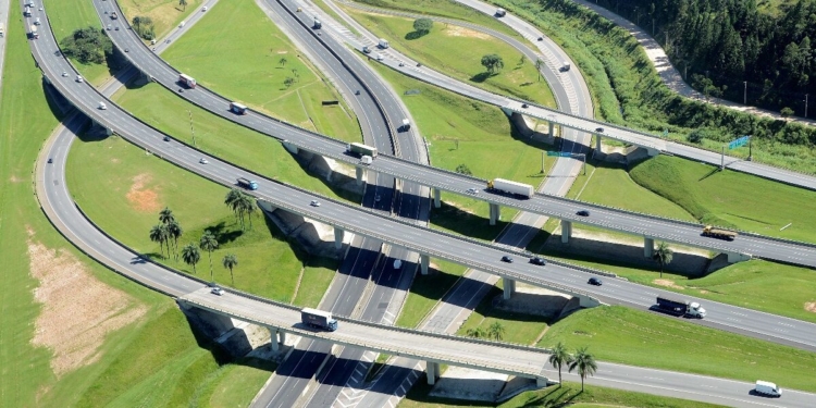 Concessionárias de rodovias da região projetam tráfego diluído nas festas de final de ano