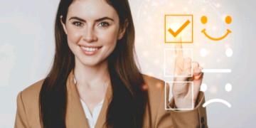 Antes de pensar neste ano, compreenda o impacto de 2025 na sua carreira – por Karine Camuci