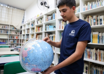 ‘Prontos Pro Mundo’ leva mil alunos por ano para intercâmbio no exterior