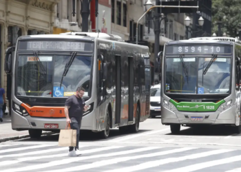 Após paralisação, ônibus circulam normalmente em SP nesta quarta (10)