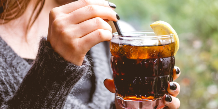 Refrigerante zero é saudável? Mito ganha força, apesar dos riscos à saúde