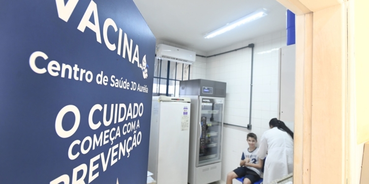 Campinas recebe nova remessa de vacinas contra covid-19