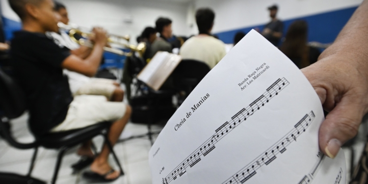 Primeira Nota: veja como estudantes podem participar de cursos musicais gratuitos em 2026