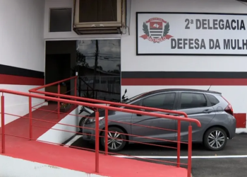 Mulher é encontrada morta em residência de Campinas e polícia prende companheiro por oferecer drogas