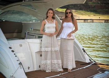 Tricô à beira-mar: o novo luxo do alto Verão  – por Daniela Nucci