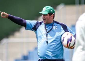 Guarani encerra período de preparação em Bragança e testa novo gramado do Brinco